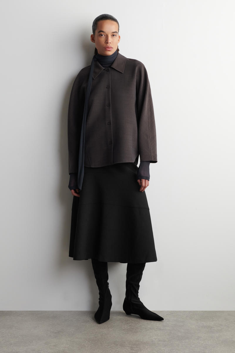 COS ラウンデッド ウールブレンドシャツ