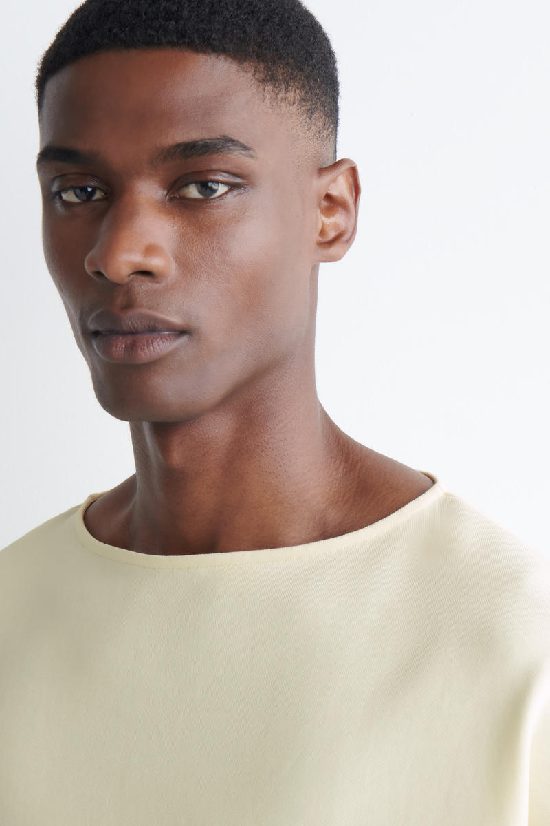 COS オーバーサイズ ボートネック スウェットシャツ