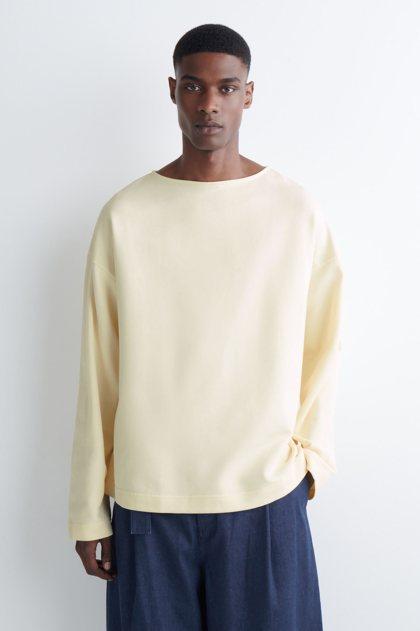 OVERSIZED BOAT-NECK SWEATSHIRT オーバーサイズ ボートネック