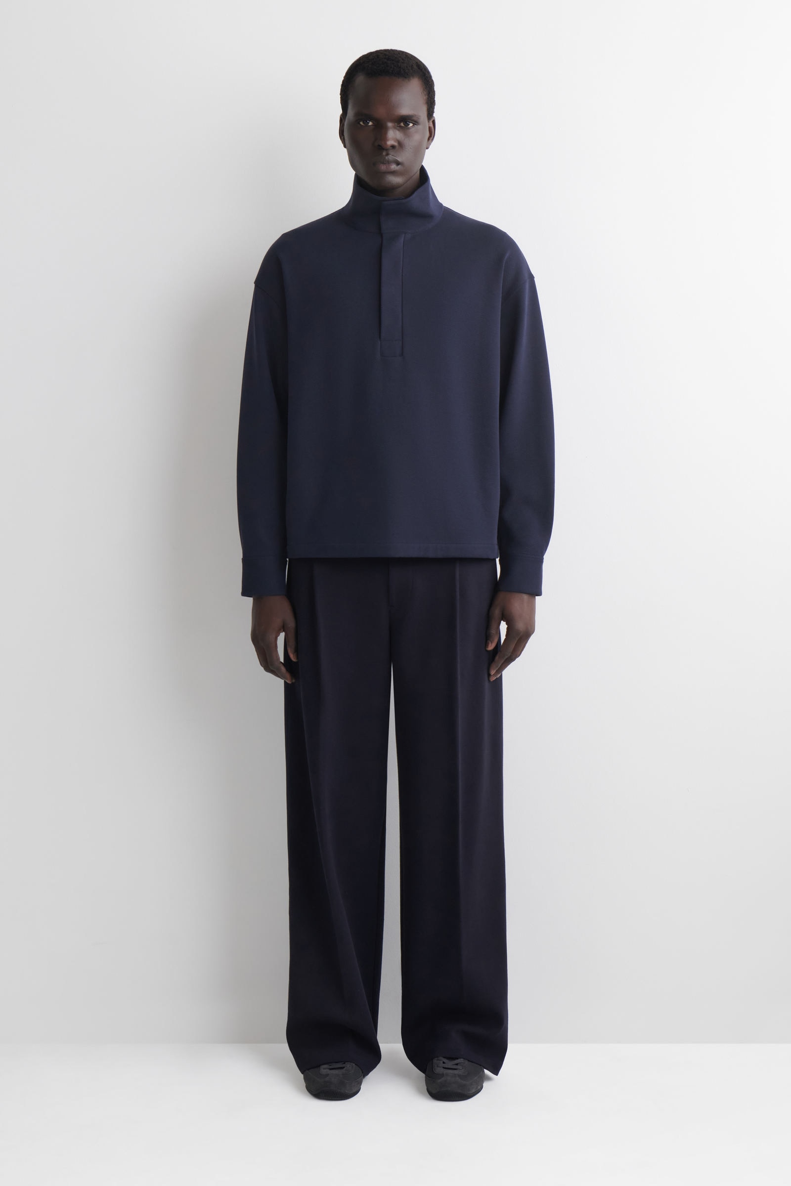 FUNNEL-NECK ZIP-UP SWEATSHIRT ファンネルネック ジップアップ