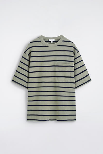 COS オーバーサイズヘビーウェイトTシャツ