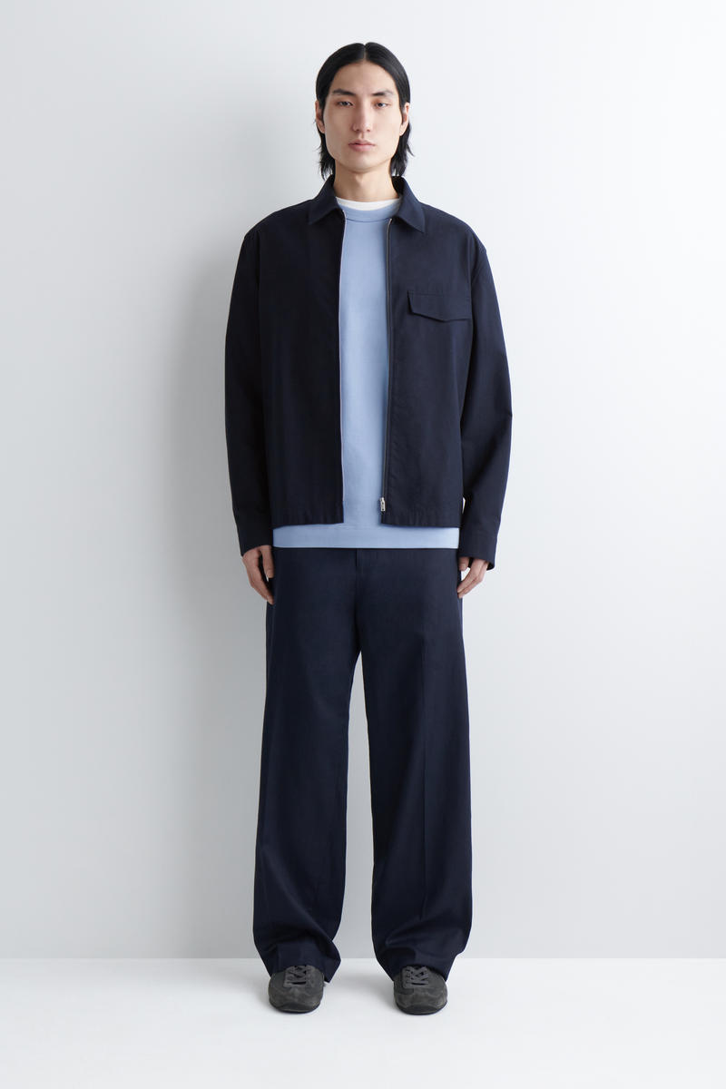 COS オーバーサイズヘビーウェイトTシャツ