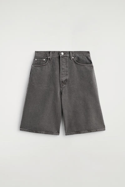 COS ニーレングスデニムショートパンツ