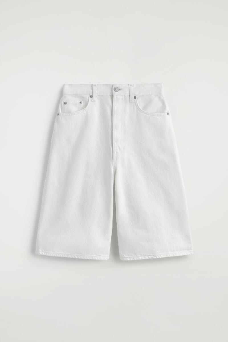 COS ニーレングス デニムショートパンツ