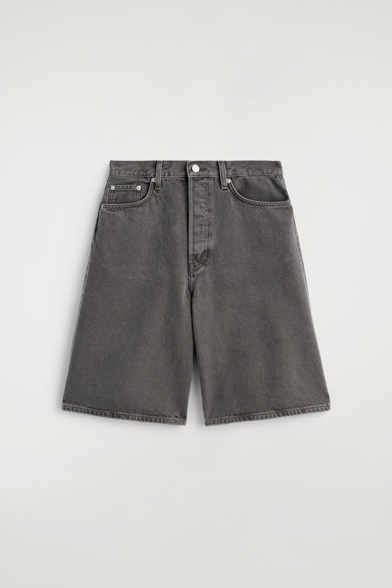 COS ニーレングスデニムショートパンツ