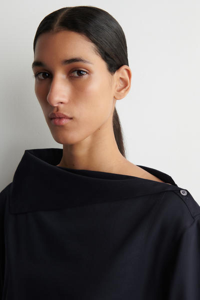 COS アシンメトリーコットンブラウス