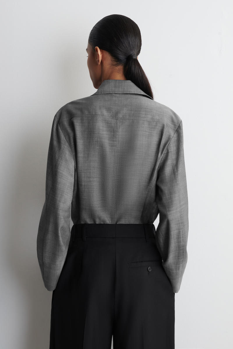 COS タイフロント ウールラミーシャツ