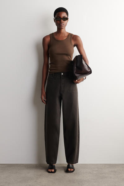 COS パッチポケット ストレートジーンズ