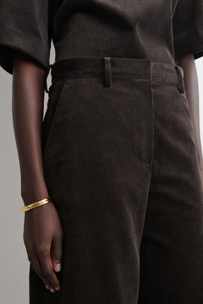 COS コーデュロイキュロット