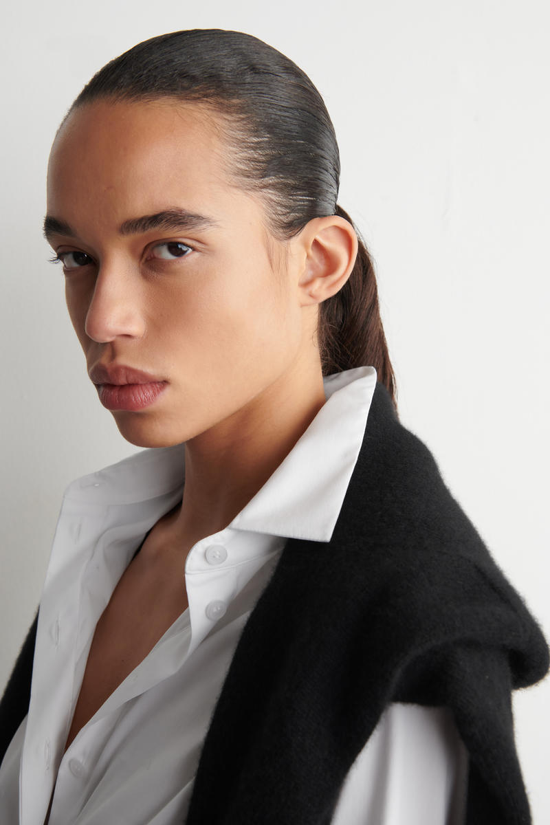 COS クラシック コットンシャツ