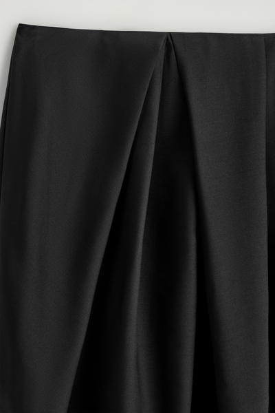 COS プリーツウールミディチューリップスカート