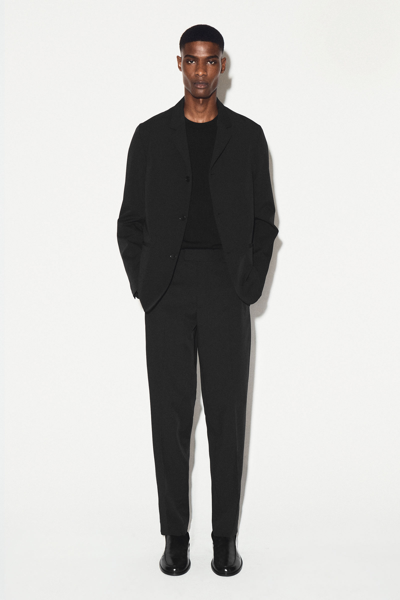COS リラックスフィット ブラックジャケット EUR XL TWILL SLIM-FIT STRAIGHT-LEG TROUSERS ツイルスリムフィット