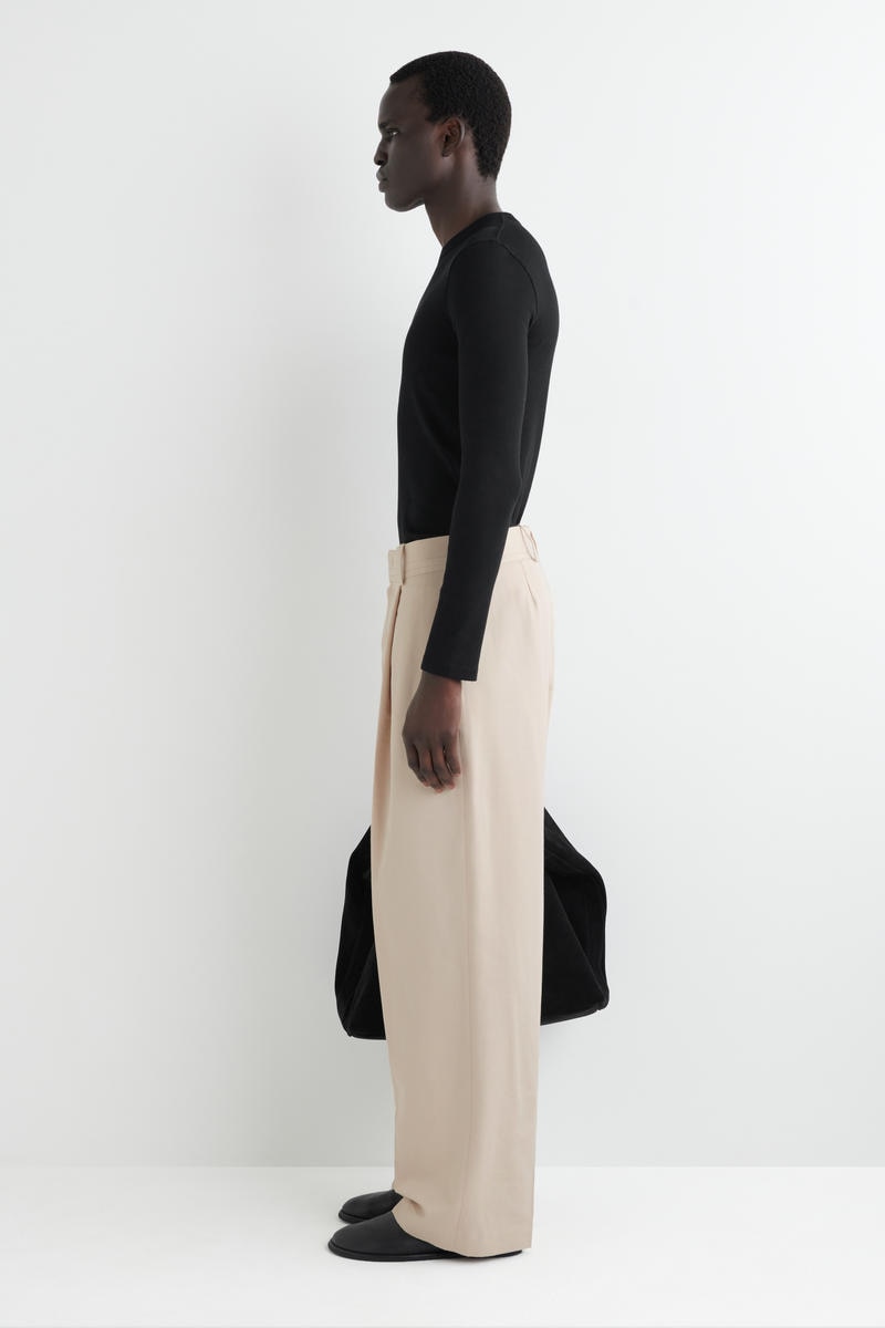 COS スリムリブコットン長袖Tシャツ