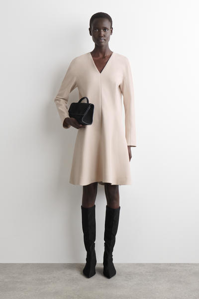 COS テーラードVネックミニドレス