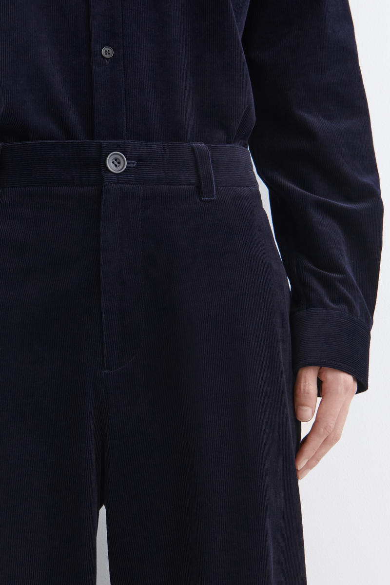 COS コーデュロイワイドレッグパンツ