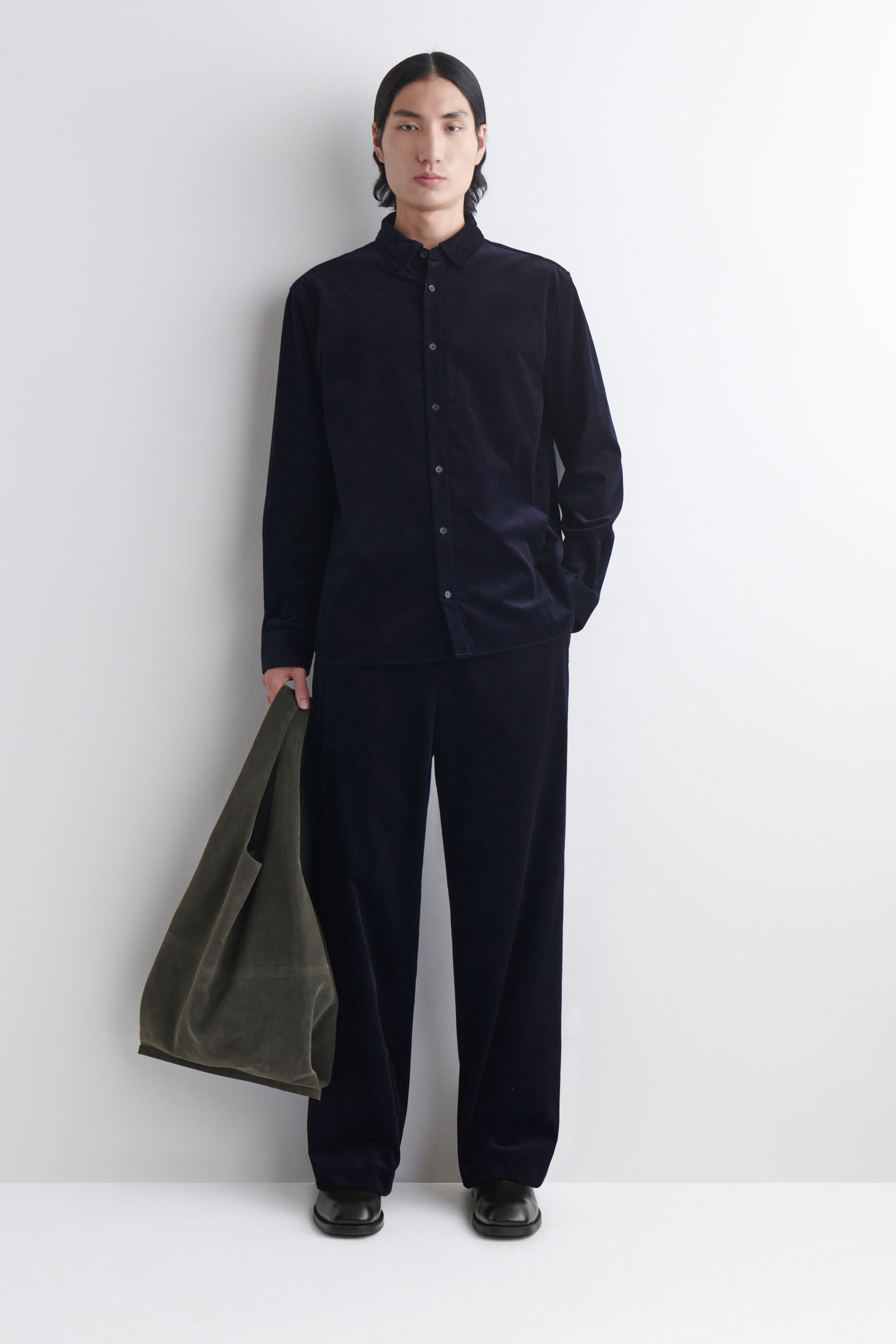 テンダーロイン　コーデュロイ ワイドレッグパンツ　ネイビー　サイズL テンダーロイン コーデュロイ ワイドレッグパンツ ネイビー サイズL