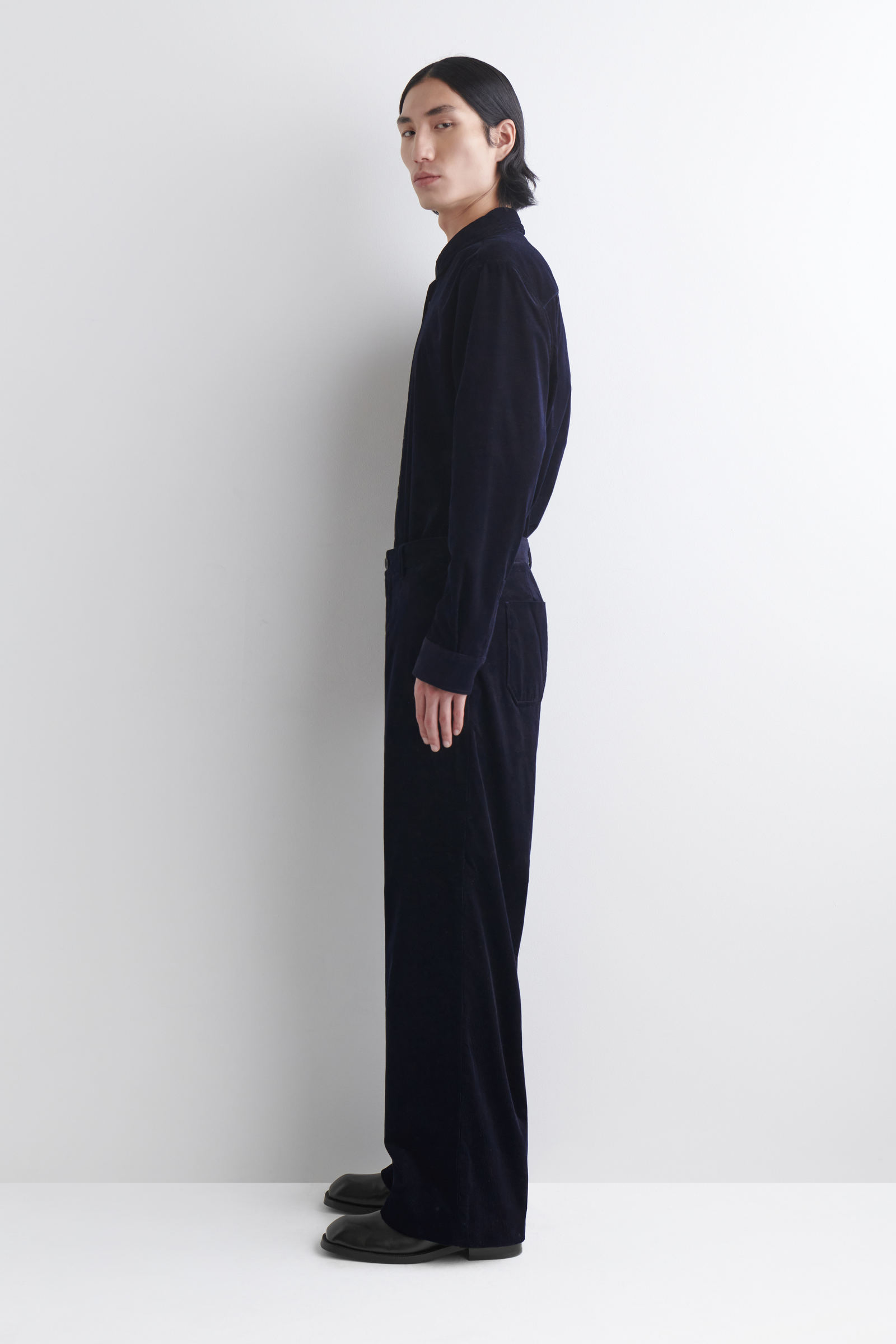 CORDUROY WIDE-LEG TROUSERS コーデュロイワイドレッグパンツ ネイビー