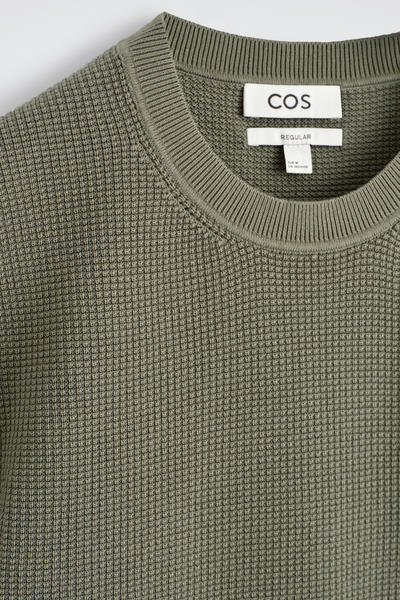 COS ワッフルニットコットンTシャツ