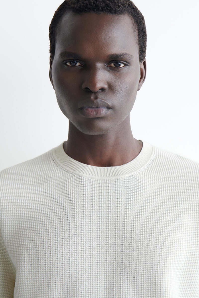 COS ワッフルニットコットンTシャツ