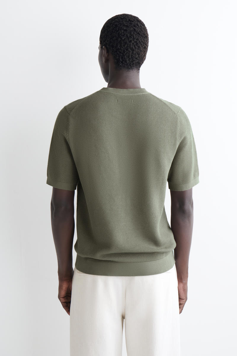 COS ワッフルニットコットンTシャツ