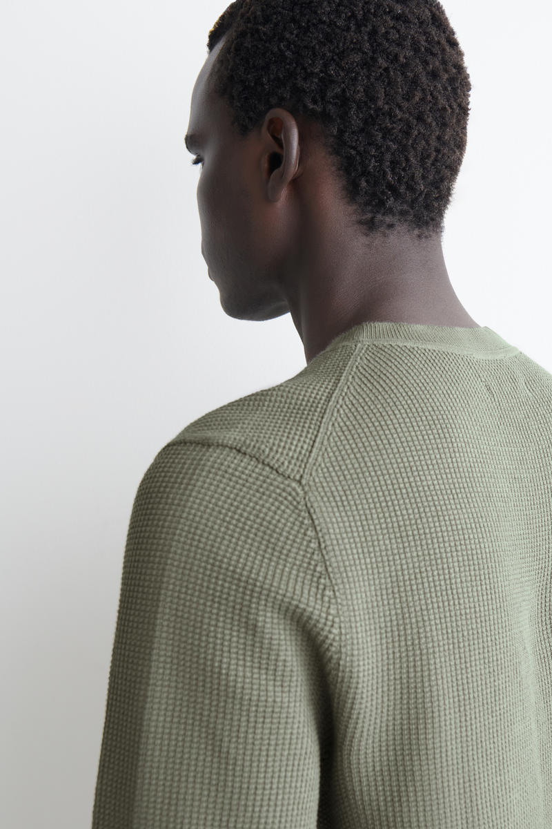 COS ワッフルニットコットンTシャツ