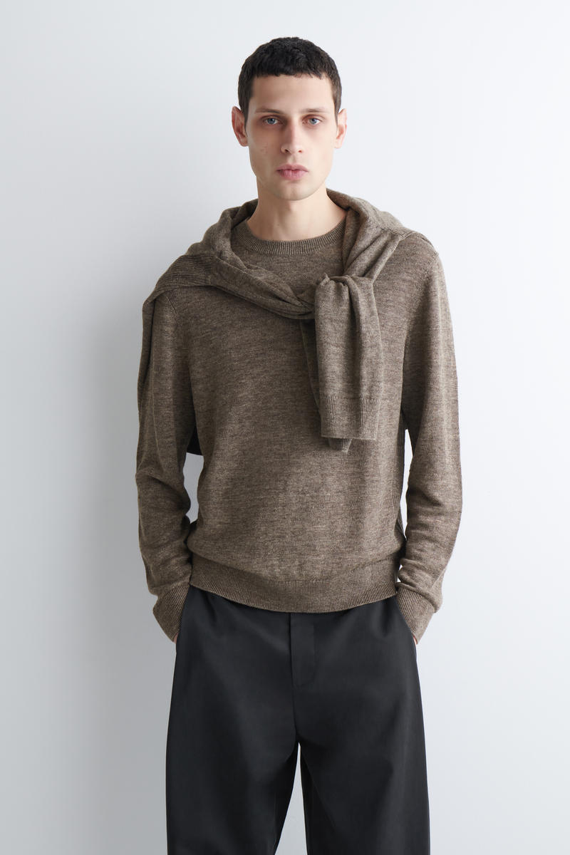 COS ニットリネンクルーネックセーター