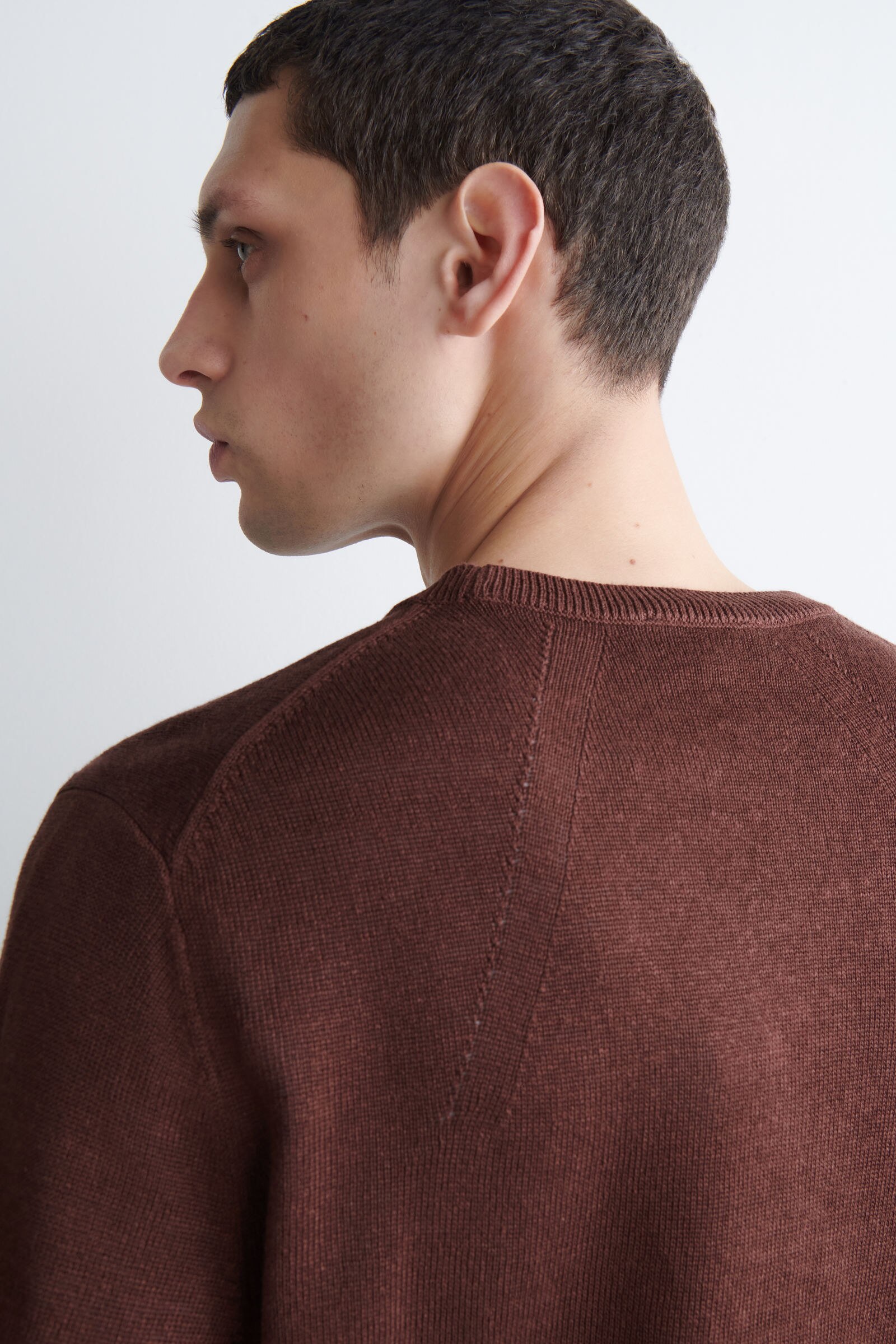 KNITTED LINEN CREW-NECK JUMPER ニットリネンクルーネックセーター 
