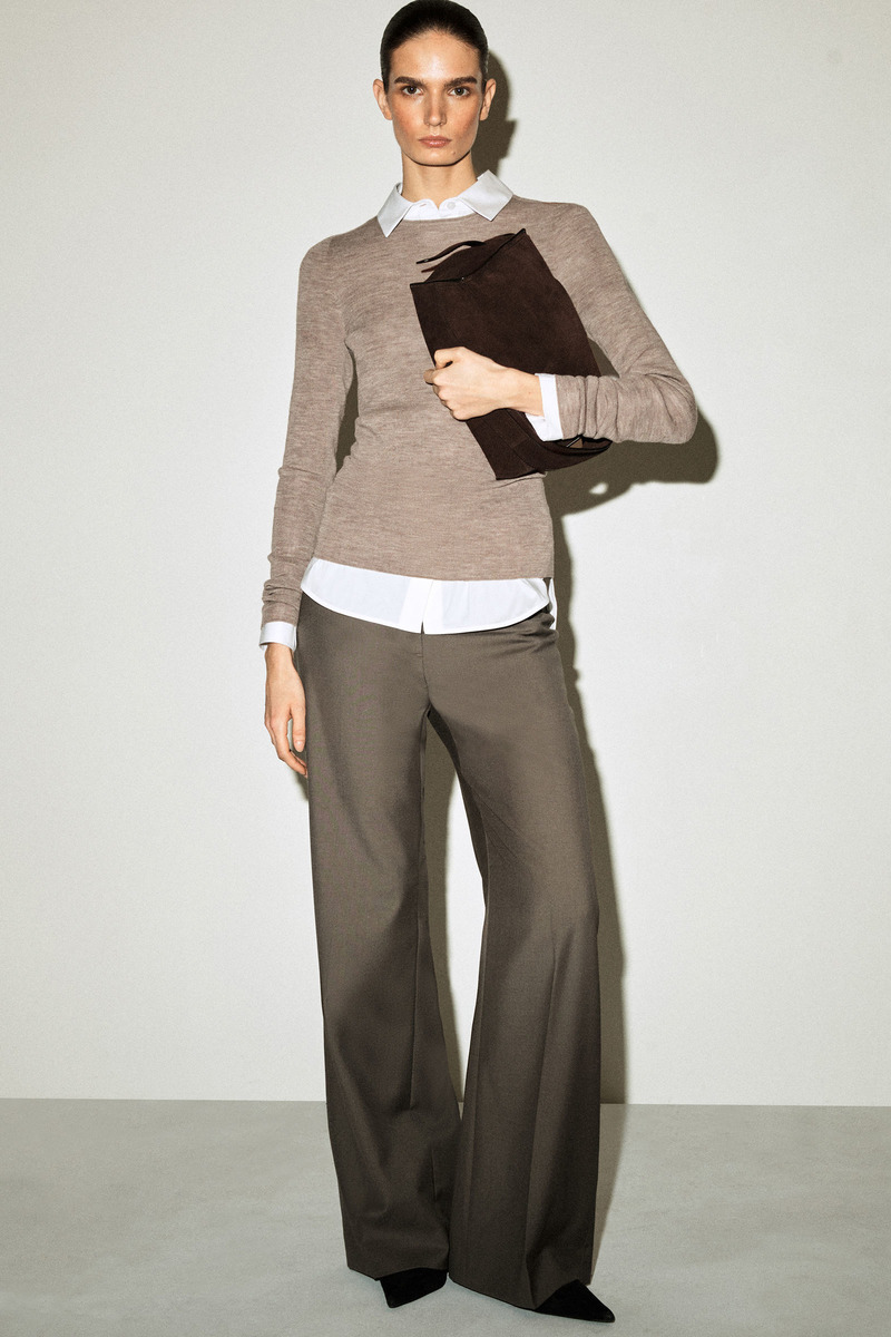 COS テーラードウールツイルブーツカットパンツ