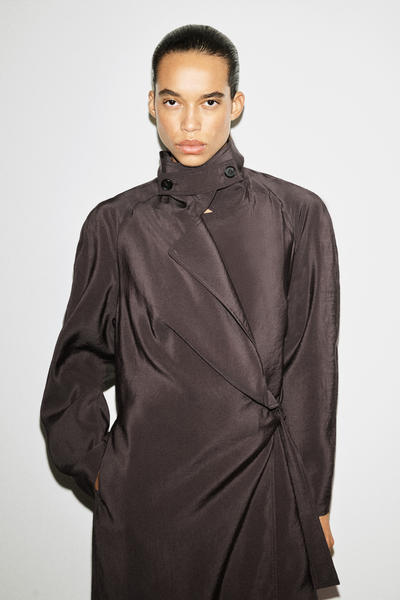 COS ユーティリティ トレンチ風ミディドレス