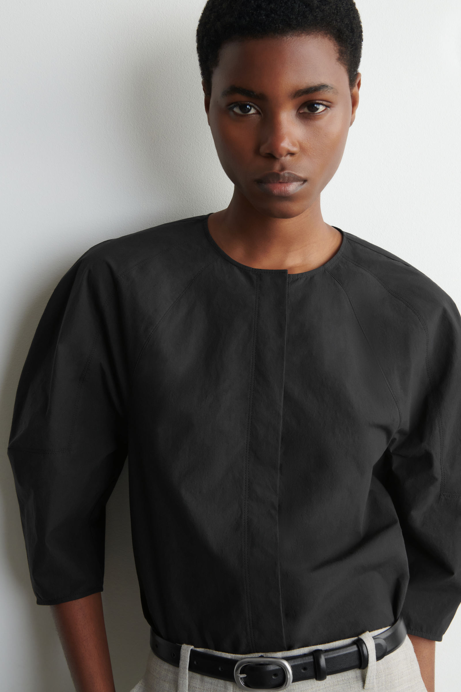SCULPTURAL PIMA COTTON-POPLIN BLOUSE 彫刻的なピマコットン ポプリン 