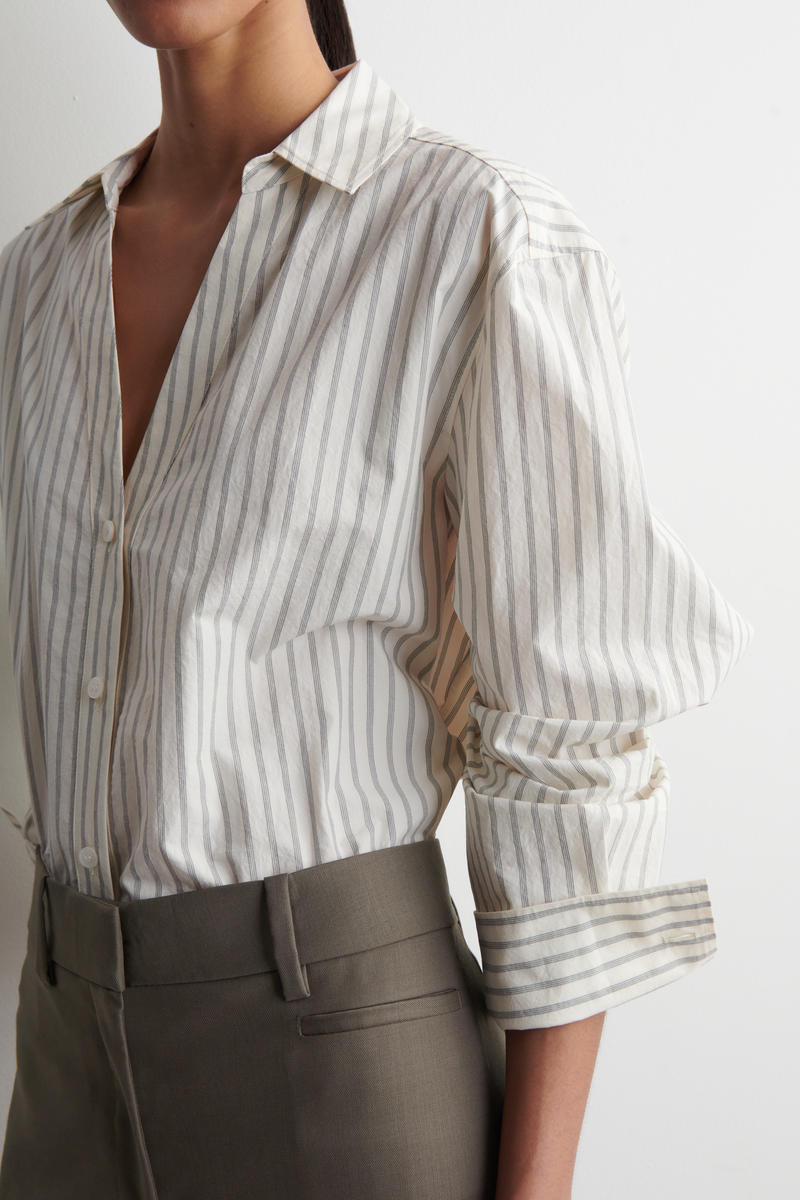 COS オープンカラー コットンポプリンシャツ