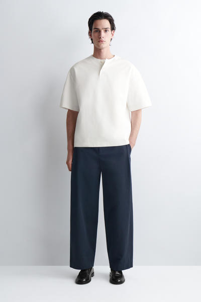 COS オーバーサイズ コットンジャージー ヘンリーTシャツ