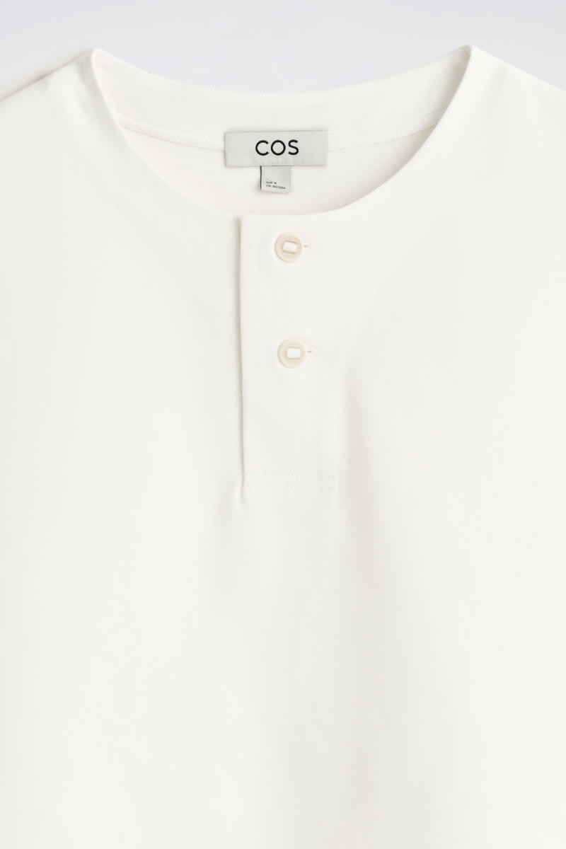 COS オーバーサイズ コットンジャージー ヘンリーTシャツ