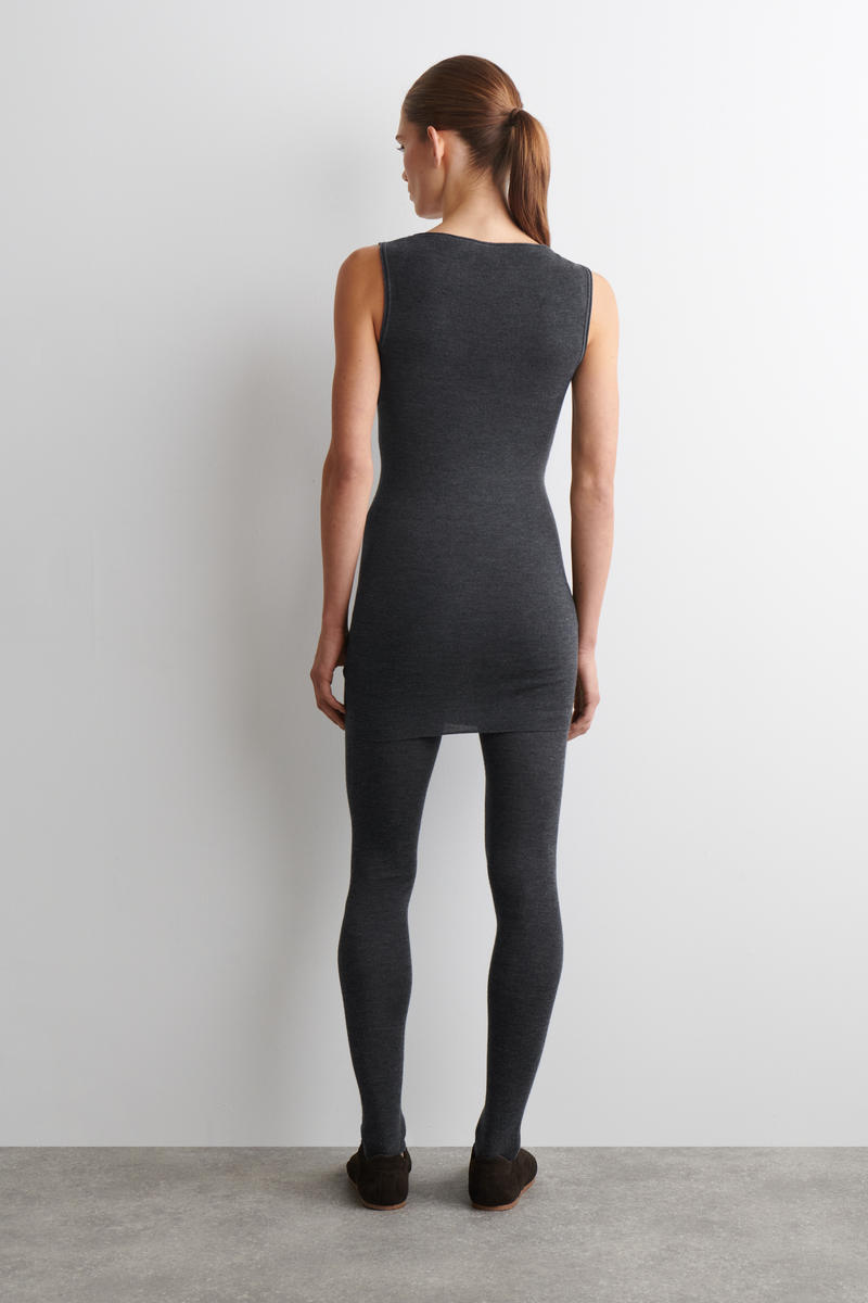 COS メリノウールミニドレス