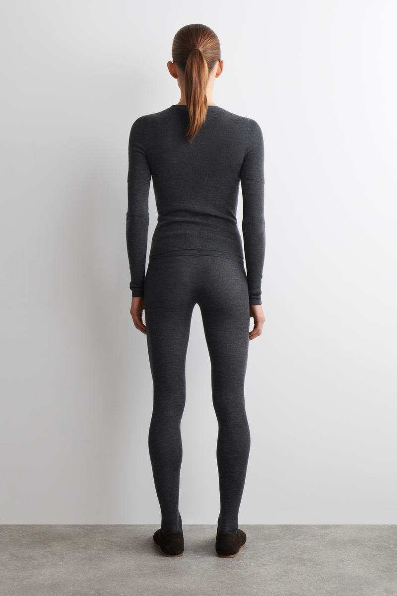 COS メリノウールレギンス