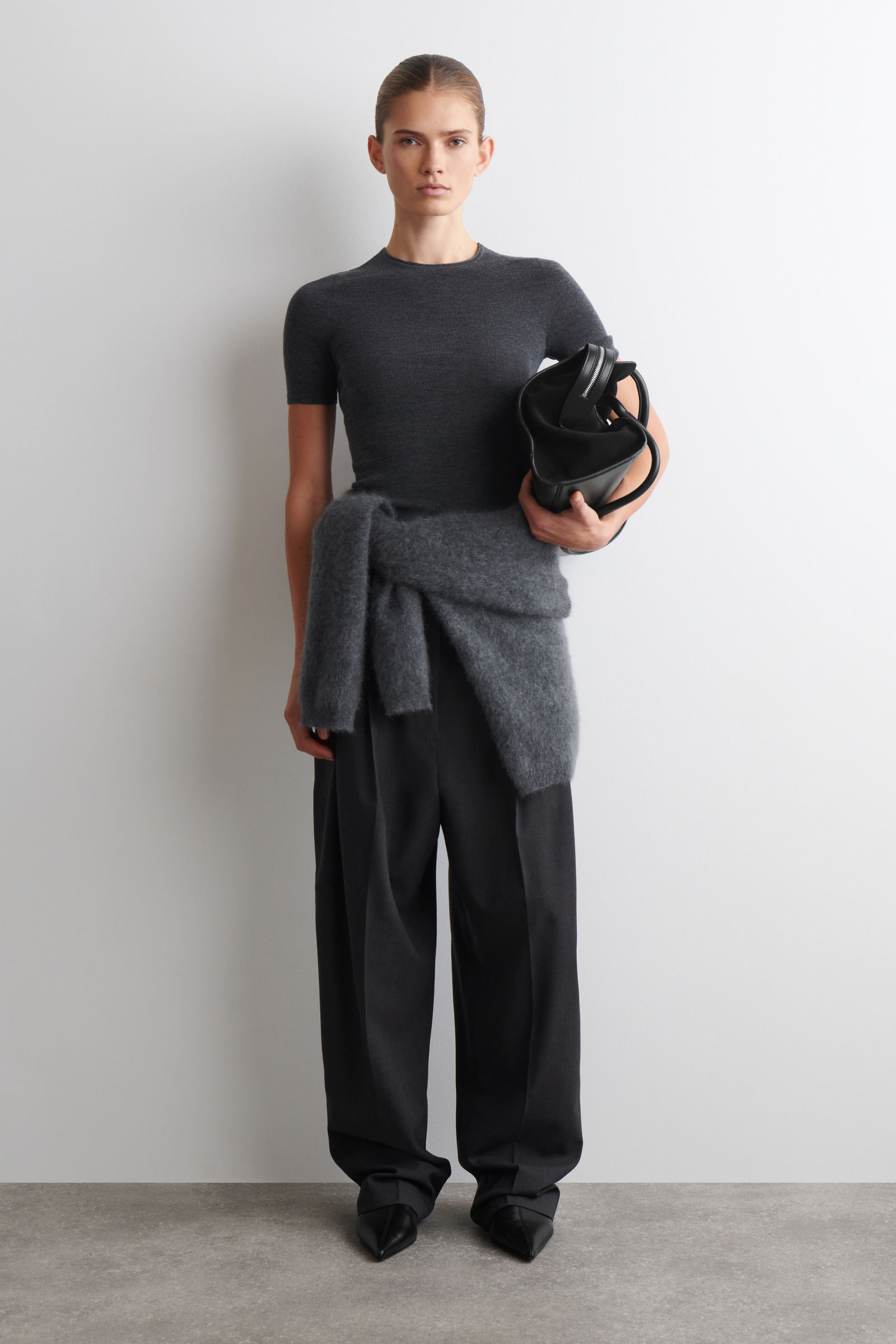 MERINO WOOL T-SHIRT メリノウールTシャツ チャコールメランジュ｜COS