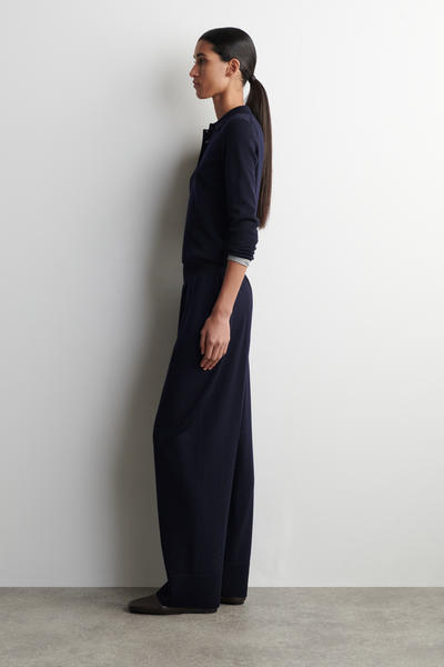 COS エラスティックメリノウールパンツ