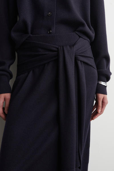 COS タイウエストメリノウールミディスカート