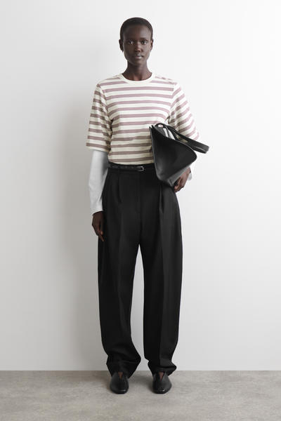 COS コットンTシャツ