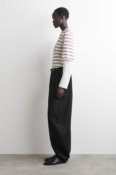 COS コットンTシャツ