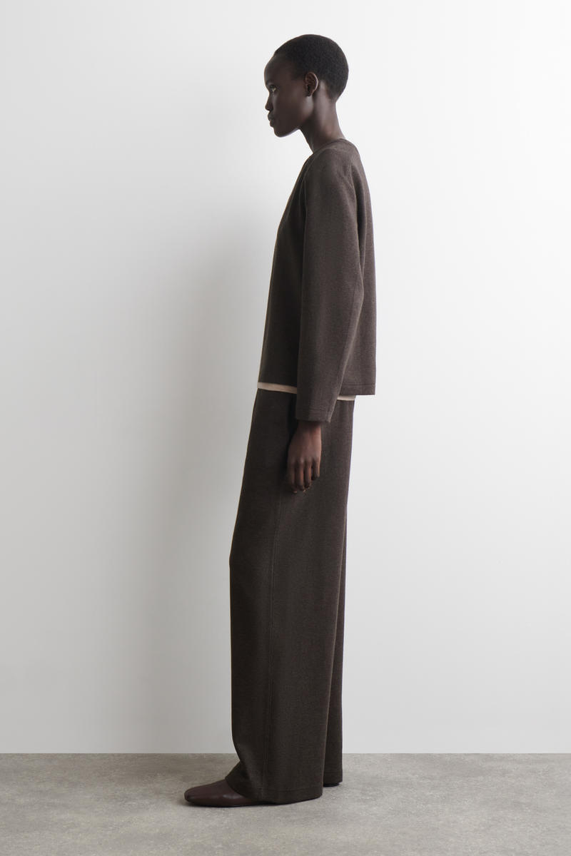 COS コットン長袖トップス