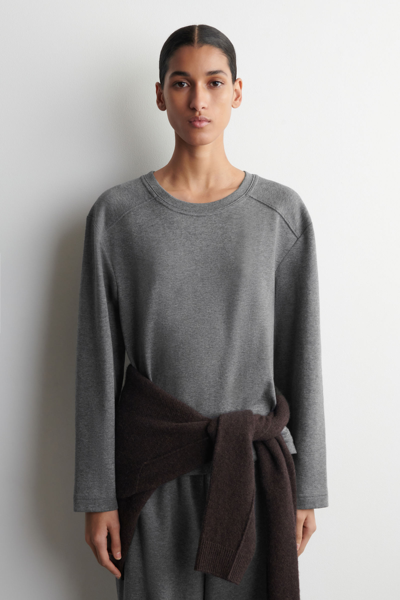 COTTON LONG-SLEEVED TOP コットン長袖トップス グレーメランジ｜COS