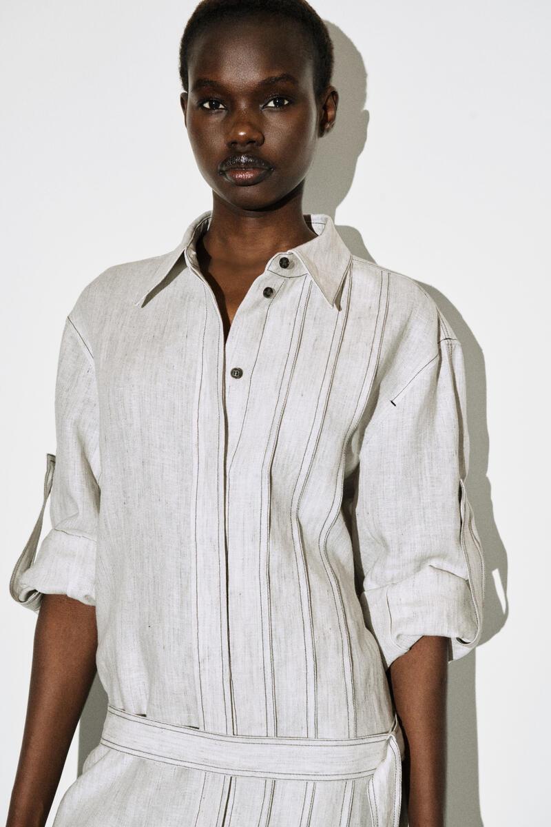 COS ベルト付きプリーツリネンミニシャツドレス