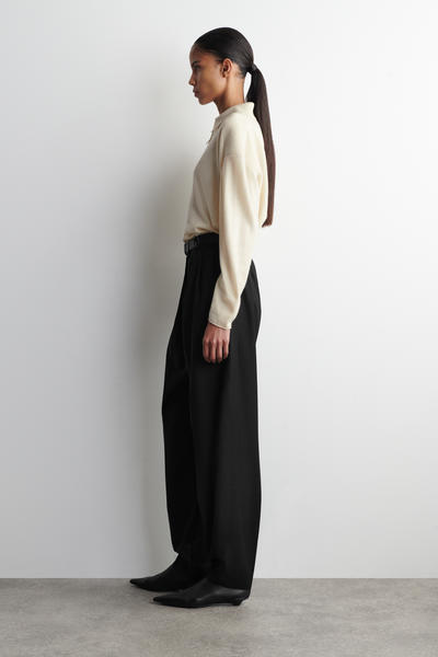 COS メリノウールヤクジップアップポロシャツ