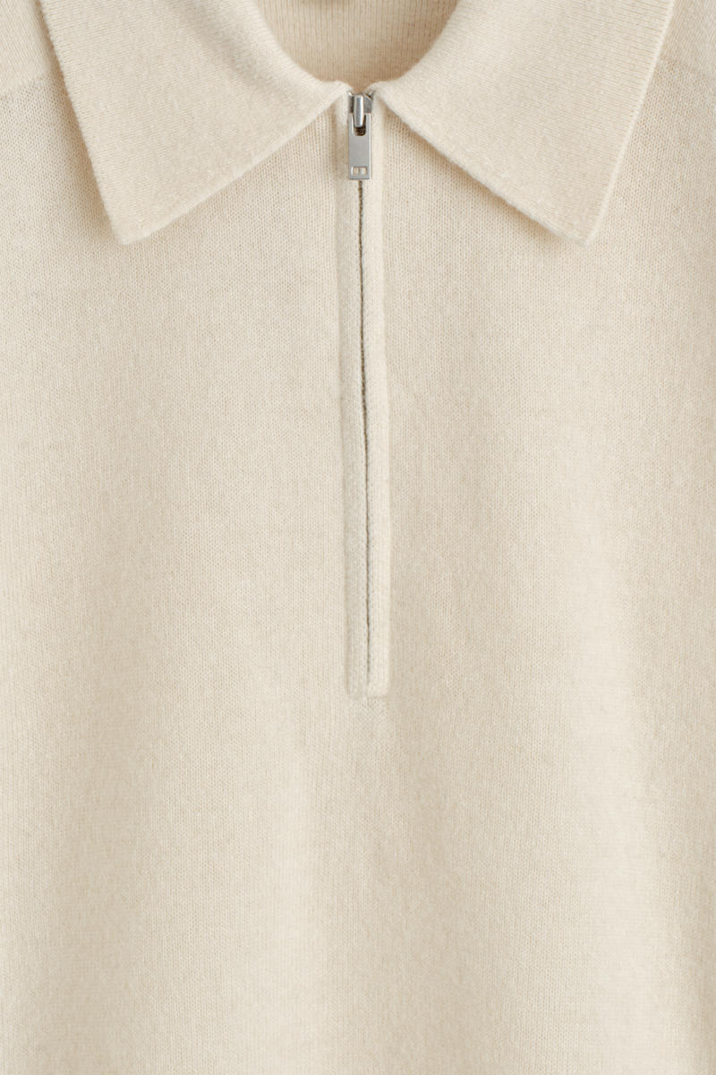 COS メリノウールヤクジップアップポロシャツ