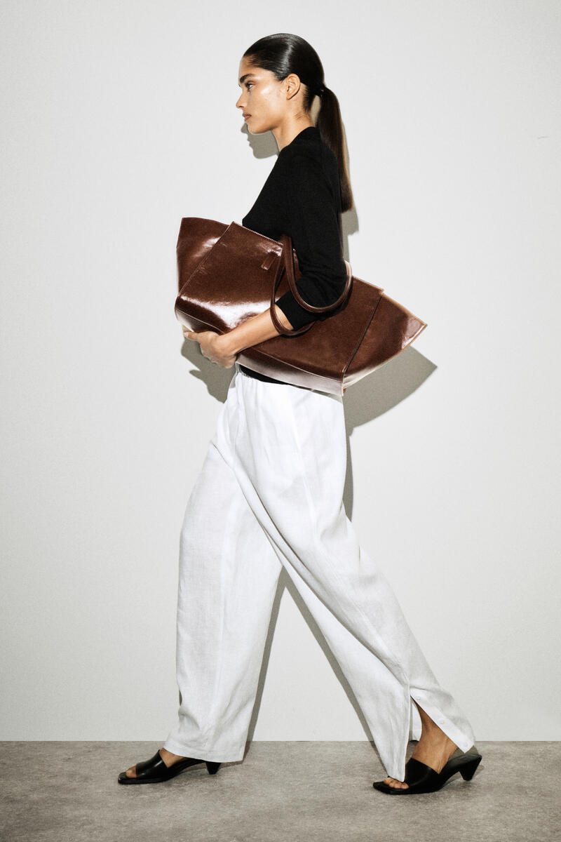 COS リネンバレルレッグパンツ