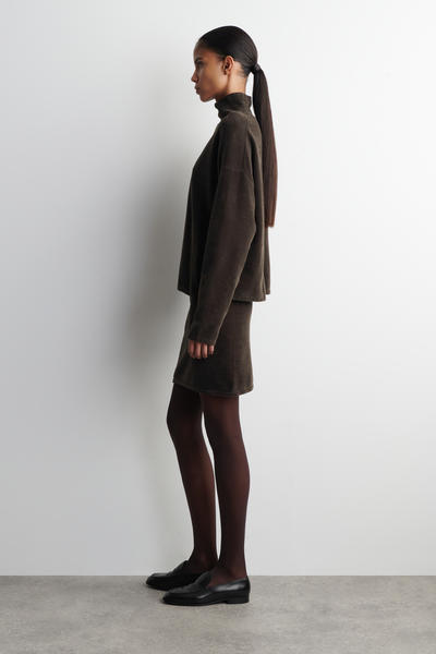 COS シェニール ファンネルネック ジャンパー