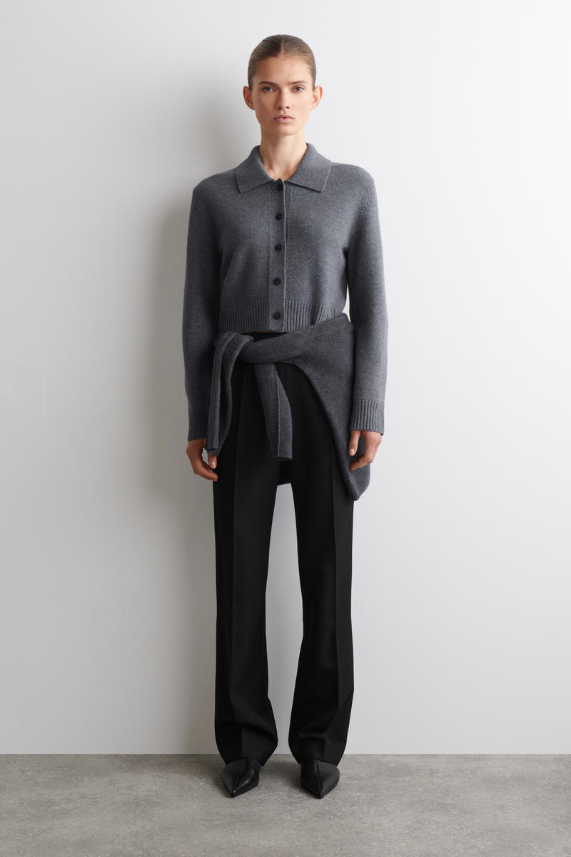 COLLARED MERINO WOOL CARDIGAN 襟付きメリノウールカーディガン
