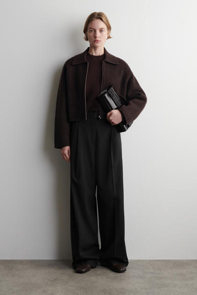 COS クロップドニットメリノウールジャケット