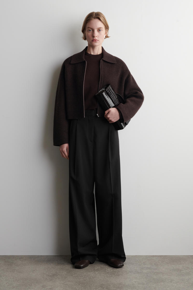 COS クロップドニットメリノウールジャケット